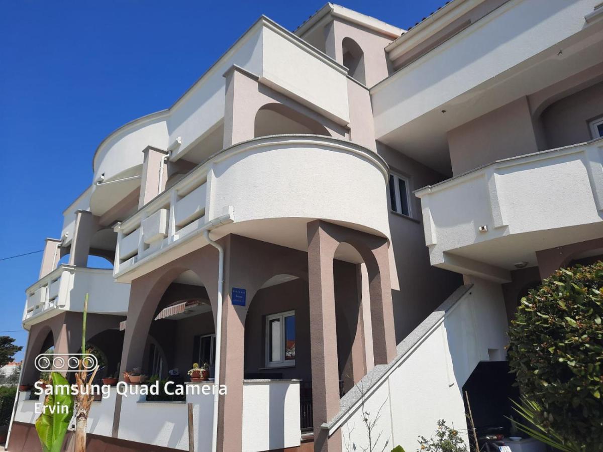 Apartments Dorotea โนวาลยา ภายนอก รูปภาพ