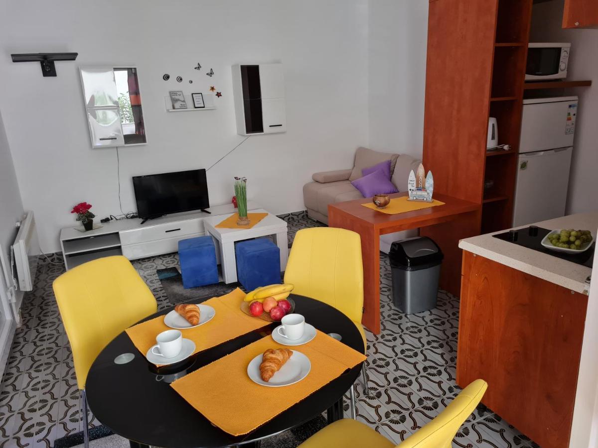 Apartments Dorotea โนวาลยา ภายนอก รูปภาพ