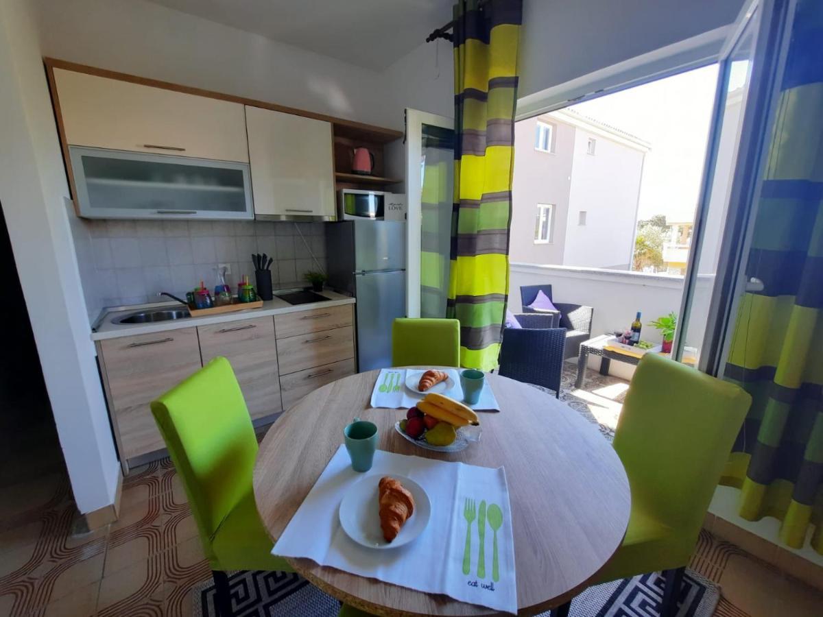 Apartments Dorotea โนวาลยา ภายนอก รูปภาพ