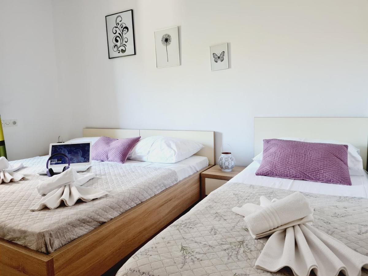 Apartments Dorotea โนวาลยา ภายนอก รูปภาพ