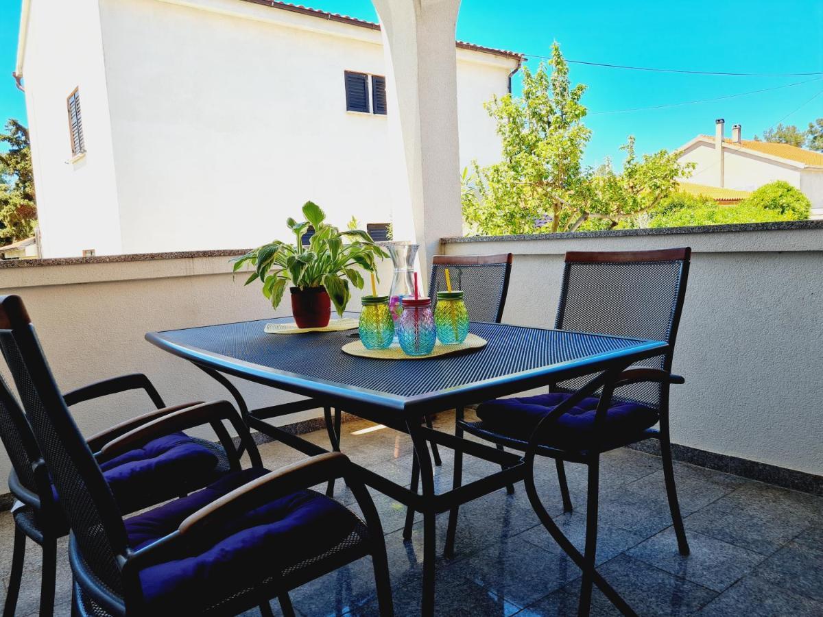 Apartments Dorotea โนวาลยา ภายนอก รูปภาพ